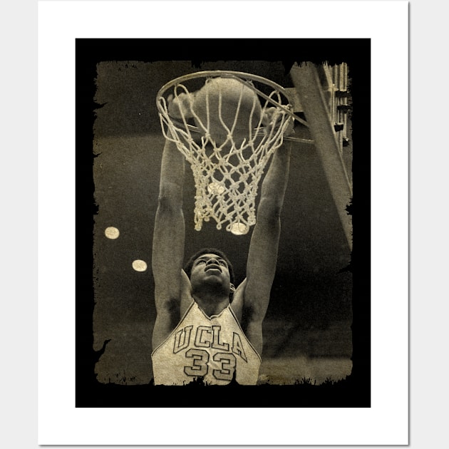 Kareem Abdul Jabbar in UCLA #33 Wall Art by Wendyshopart